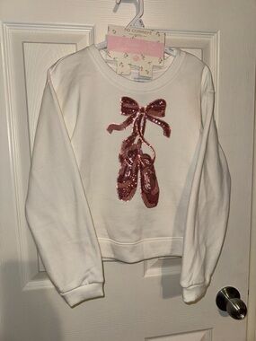 NWOT Girls 10/12 5 piece sweater skirt set.